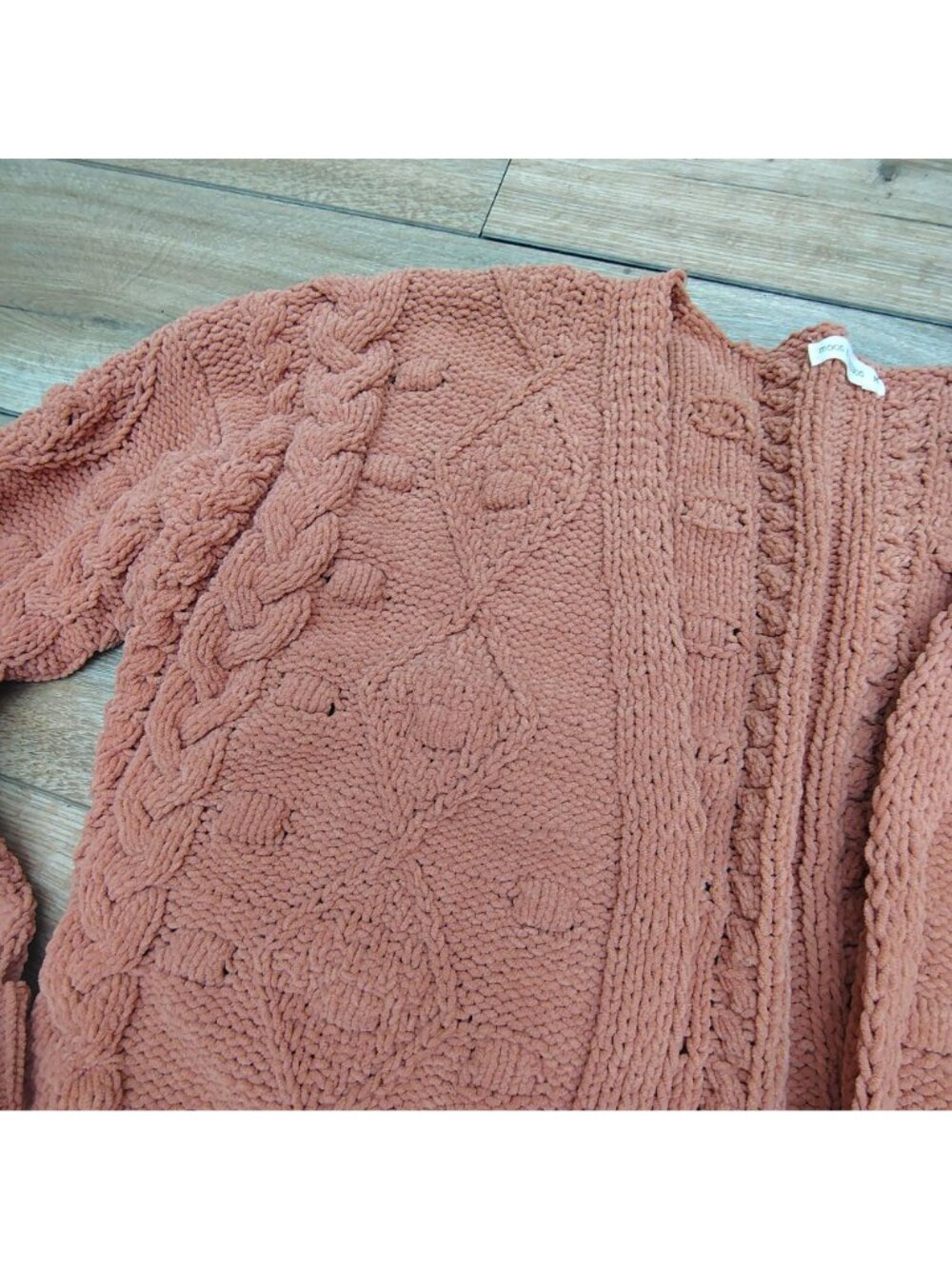Moon & Madison Women's Medium Chunky Knit Open Front Cropped Cardigan Oversized - Picture 6 of 10